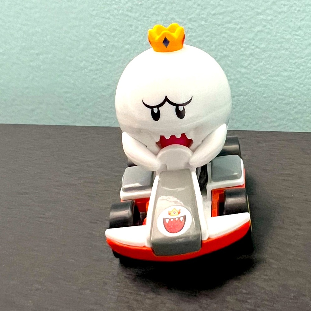 King boo Mario kart hot wheels die cast toy car for rainbow road track